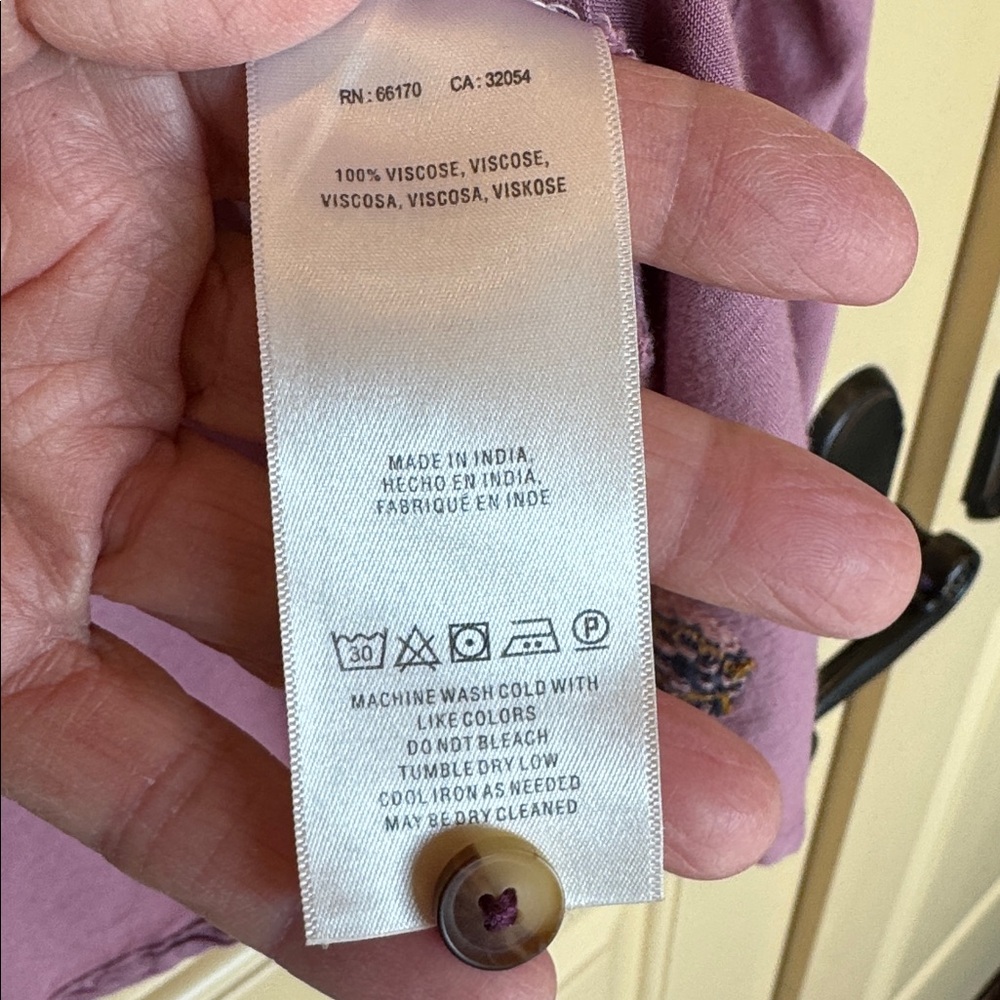 Anthropologie Mauve Hot Air Balloon Button Down Blouse - Picture 7 of 7